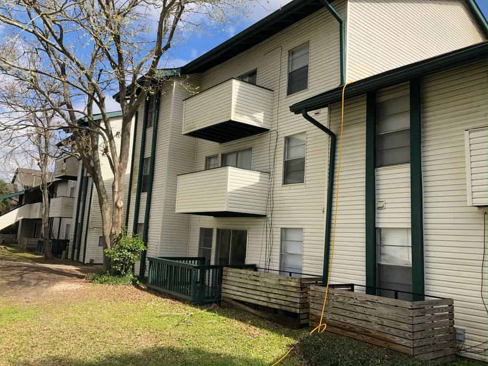 Apartment Complex Cleaning image