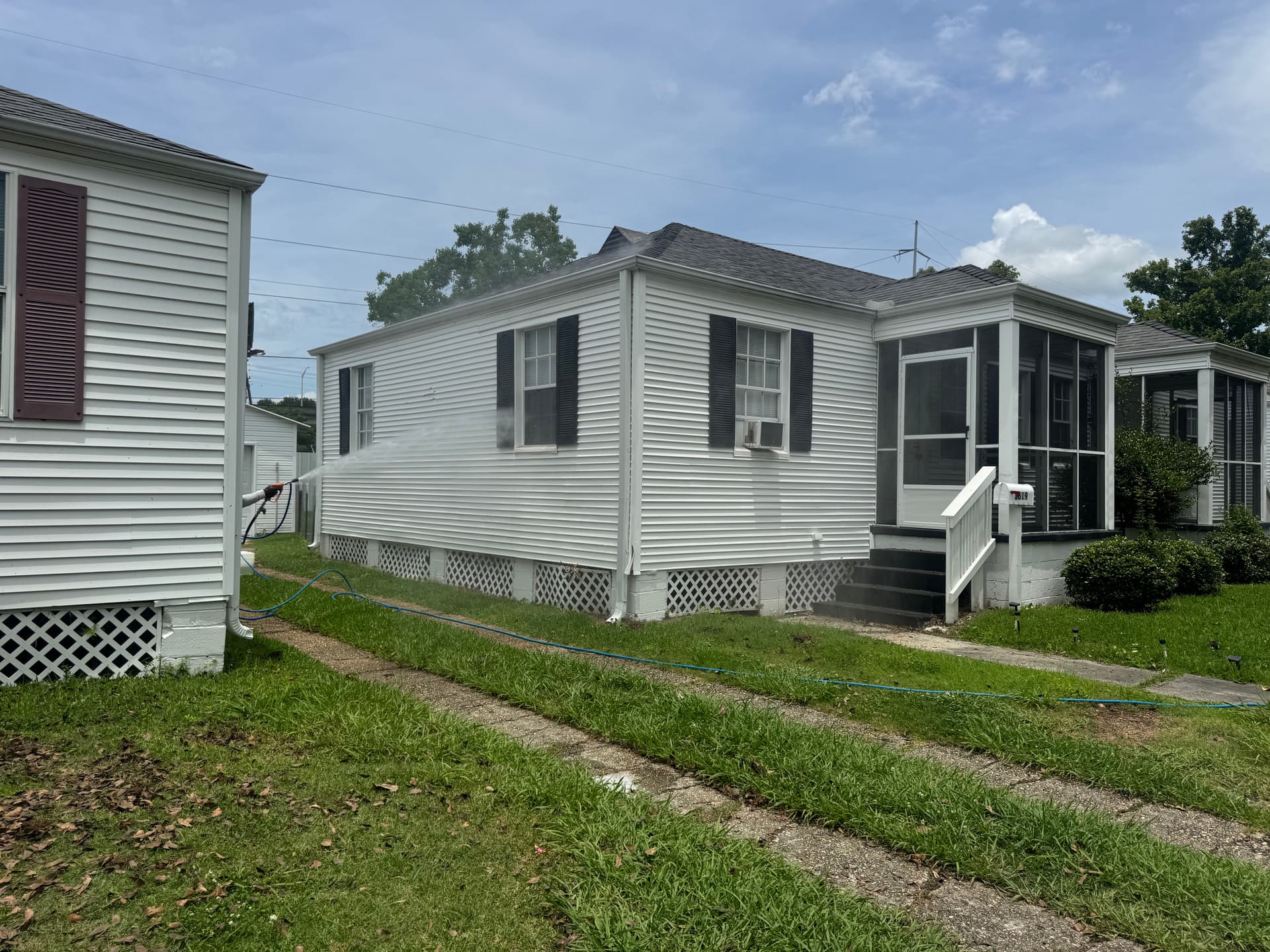 Gallery photos for 254 Homes Cleaned in Old Jefferson - Gutters and Soft Wash: Image #3