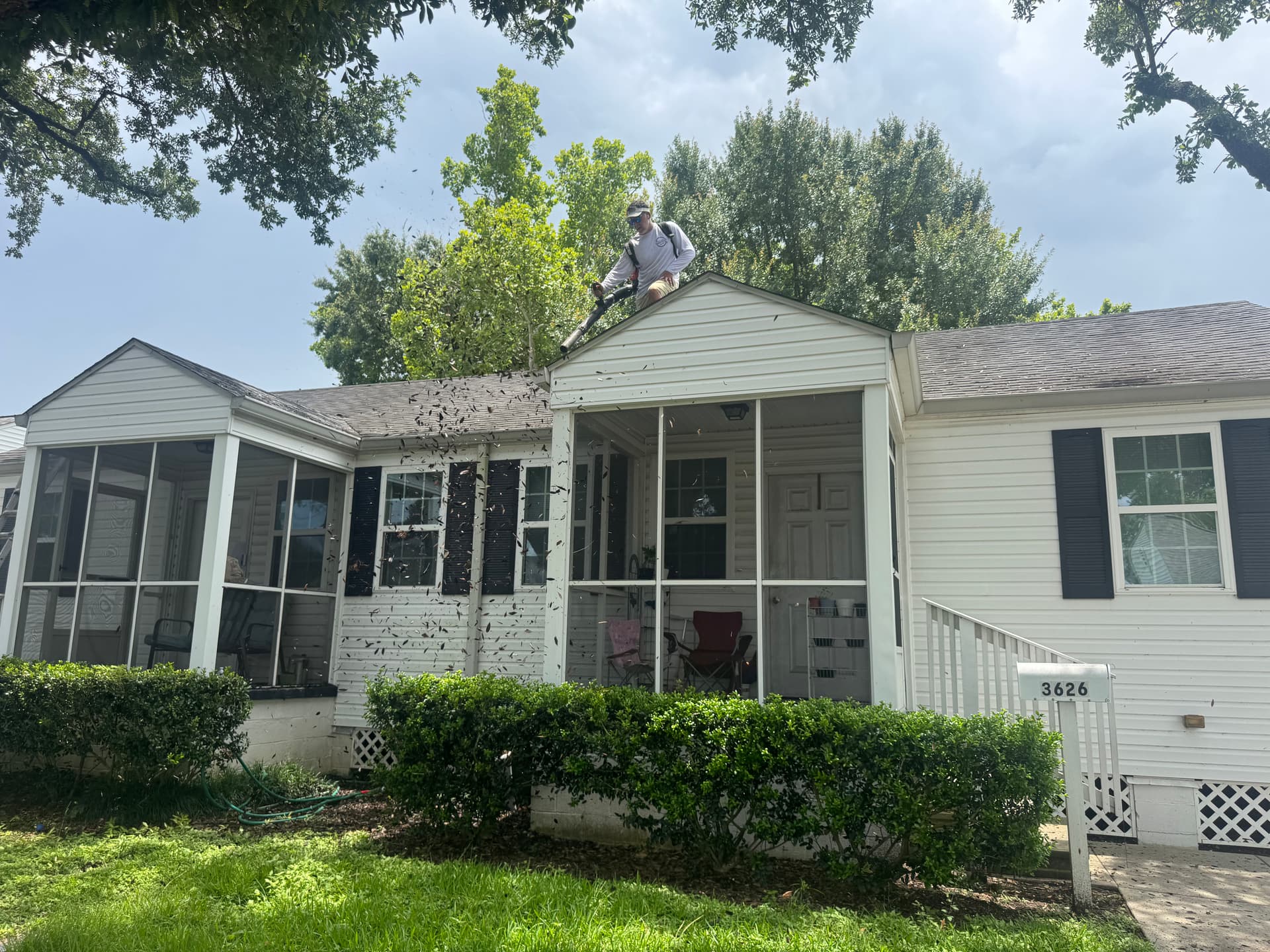 Gallery photos for 254 Homes Cleaned in Old Jefferson - Gutters and Soft Wash: Image #2