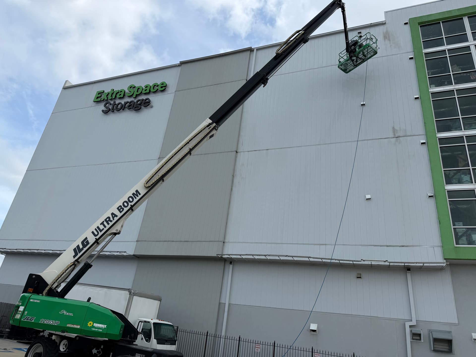 Gallery photos for High-Rise Storage Facility Exterior Wash Done Right: Image #3