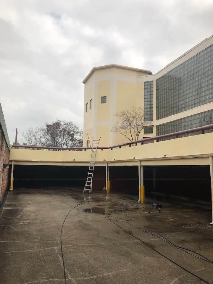 Commercial Building Pressure Washing