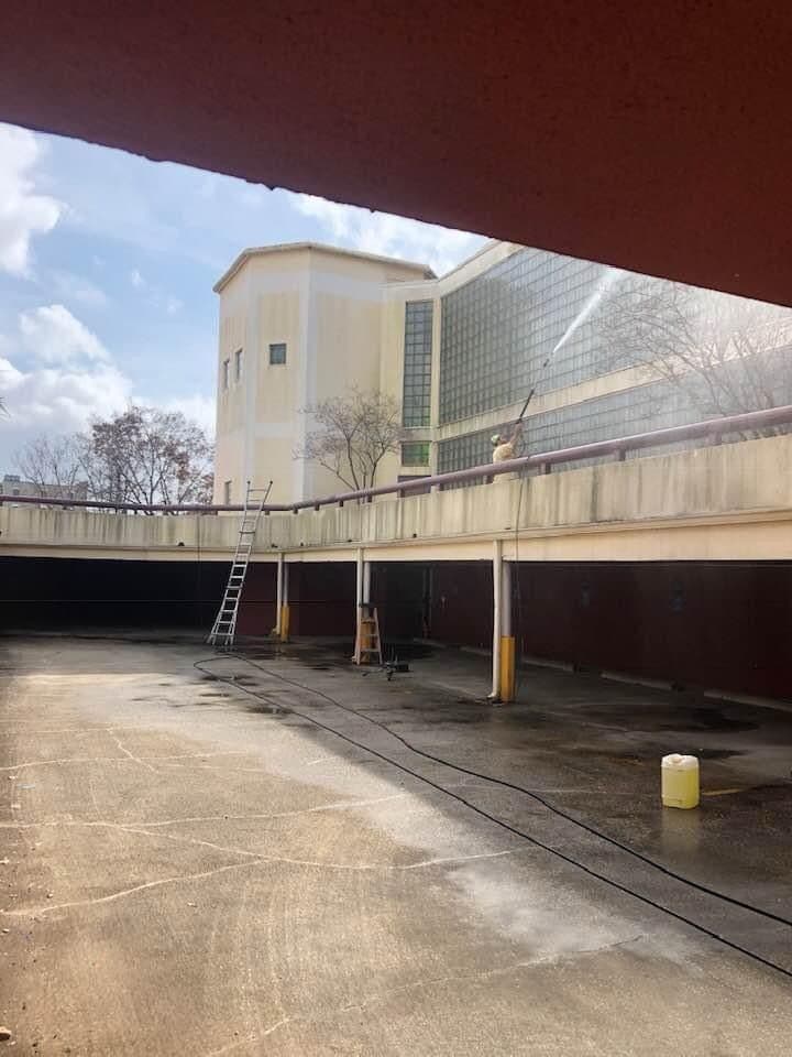 Commercial Building Pressure Washing