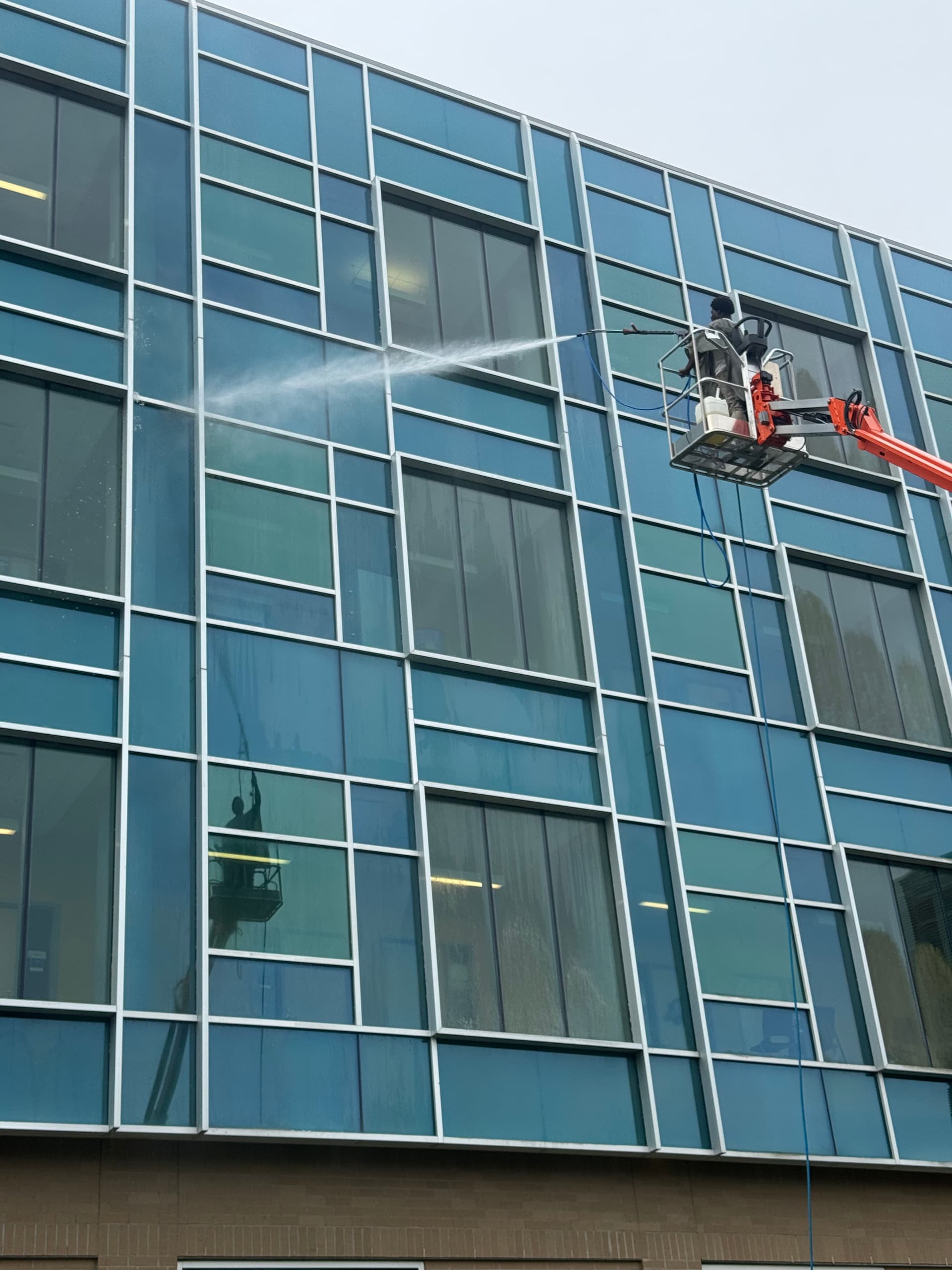 Gallery photos for High-Rise Window Cleaning at Southern University: Image #1